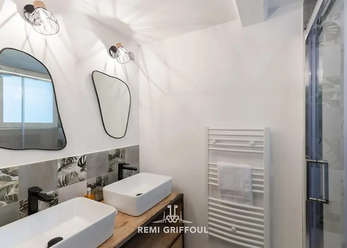 L'atelier D'elea 4 Terrace - Industrial-chic In The Heart Of 옹플뢰르